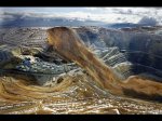 Оползень в карьере Bingham Canyon (США).jpg