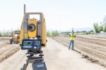 Topcon_DS-200i_field.jpg